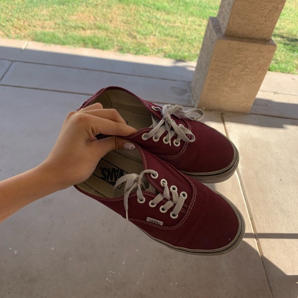maroon vans womens